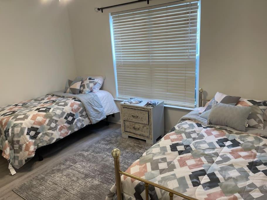 Adorable 3Br/2Ba W/ Garage 2Min Walk Ecu Health Villa Greenville Eksteriør bilde