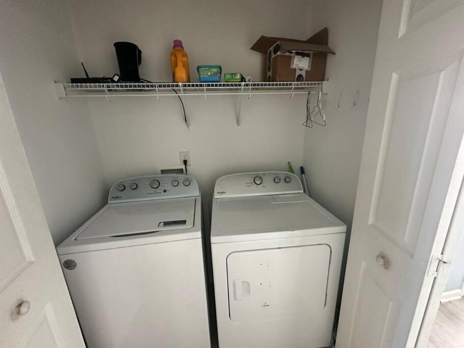 Adorable 3Br/2Ba W/ Garage 2Min Walk Ecu Health Villa Greenville Eksteriør bilde